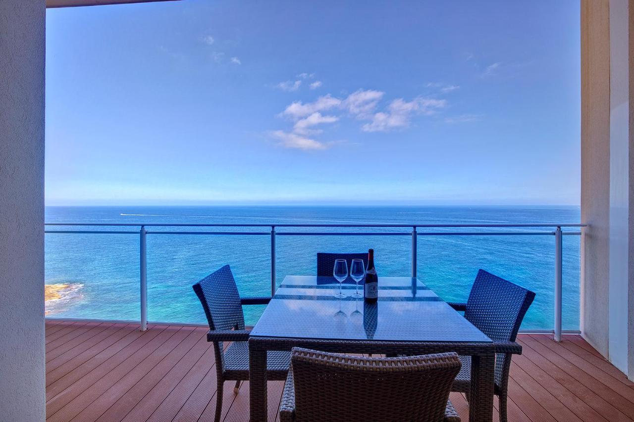 Luxurious Apt With Ocean Views And Pool In Tigne Point สลีมา ภายนอก รูปภาพ